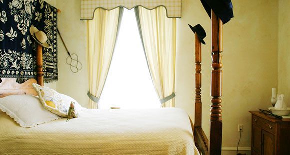 Elegant Bedroom Elegant Bedroom