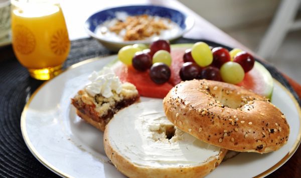 bagels and fruits